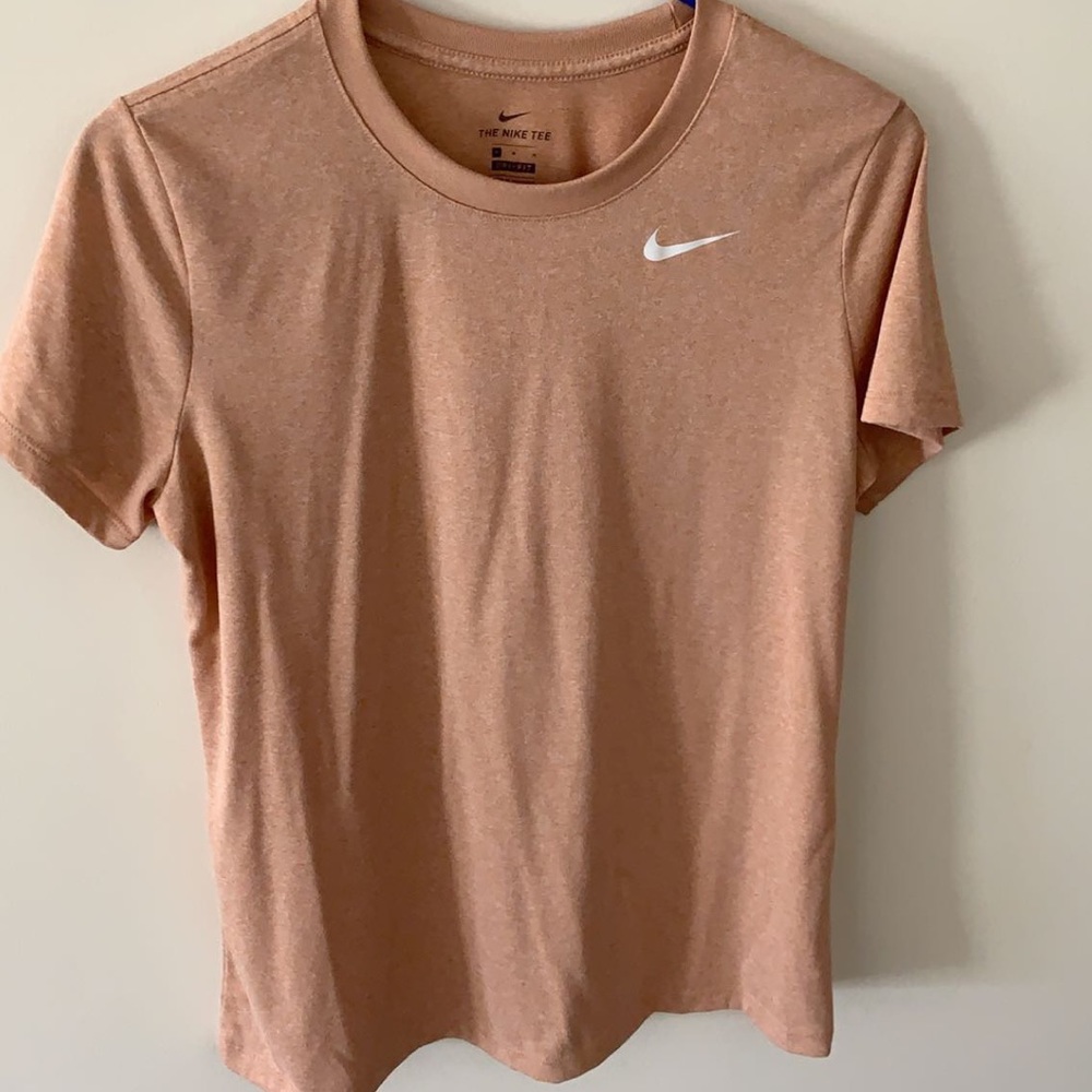 Nike tee